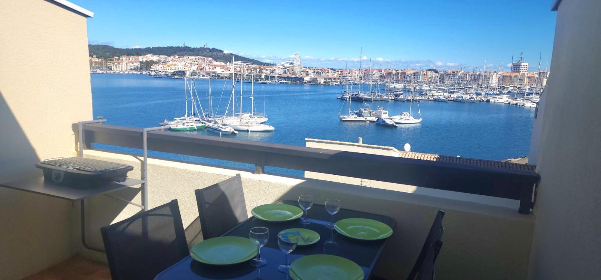 Studio Meuble Cap D Agde Avec Tres Belle Vue Sur Le Port Luaran gambar